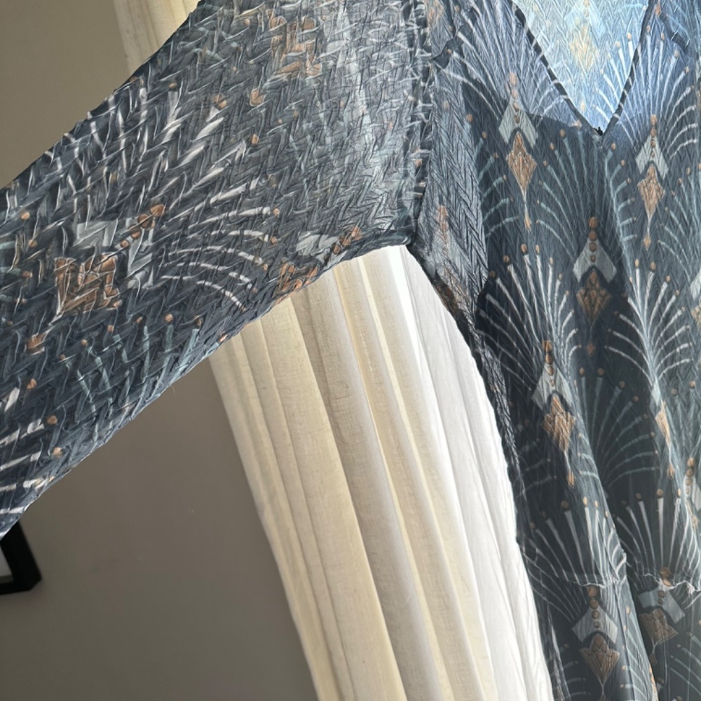 Dress - Picture 7 of 8